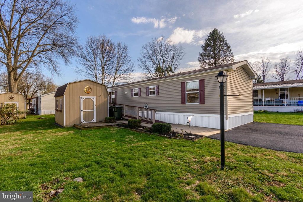 304 RAVEN CT, Mechanicsburg, PA 17050