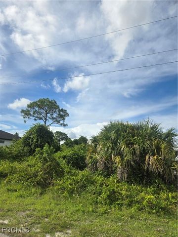 3504 72nd ST W, Lehigh Acres, FL 33971