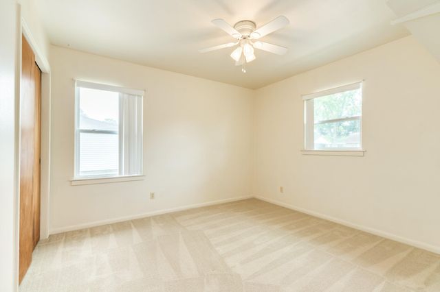 311 Carnation Street, Lake Jackson, TX 77566