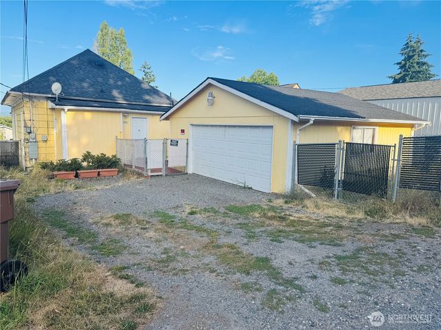 3724 E J Street, Tacoma, WA 98404