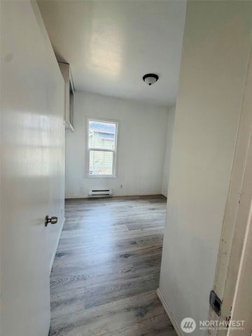 3724 E J Street, Tacoma, WA 98404