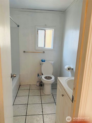 3724 E J Street, Tacoma, WA 98404