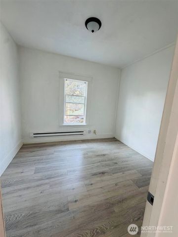 3724 E J Street, Tacoma, WA 98404