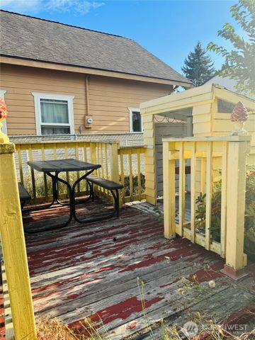 3724 E J Street, Tacoma, WA 98404