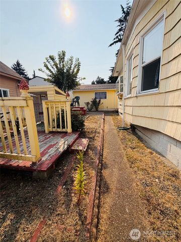 3724 E J Street, Tacoma, WA 98404