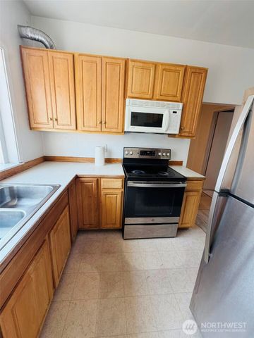 3724 E J Street, Tacoma, WA 98404