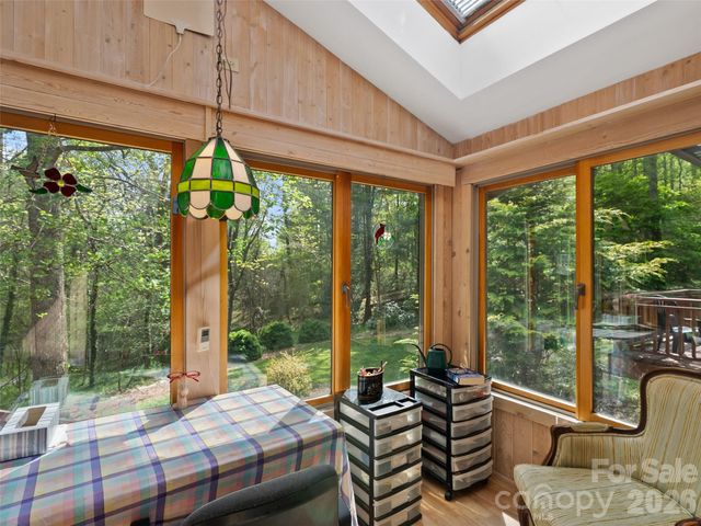 120 Carter Cove Road, Asheville, NC 28804