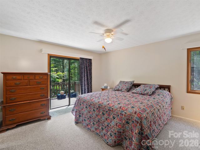 120 Carter Cove Road, Asheville, NC 28804