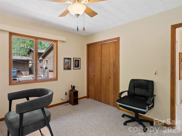 120 Carter Cove Road, Asheville, NC 28804
