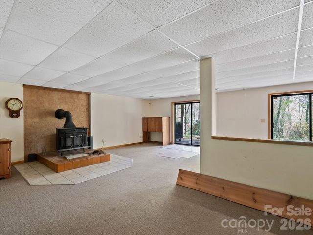 120 Carter Cove Road, Asheville, NC 28804