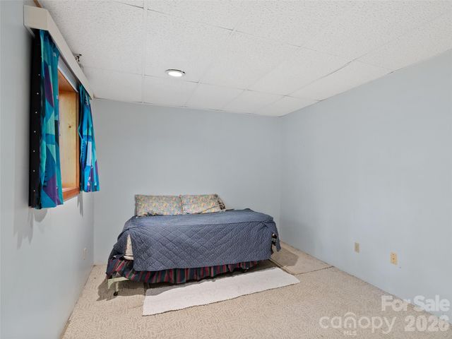 120 Carter Cove Road, Asheville, NC 28804