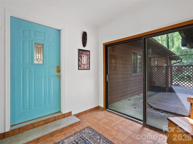 120 Carter Cove Road, Asheville, NC 28804