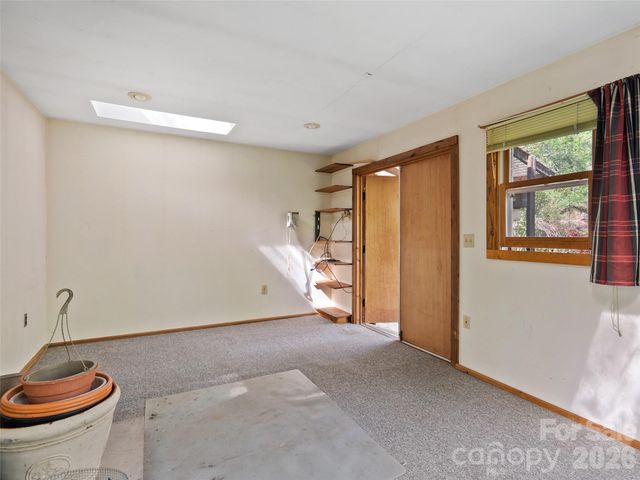 120 Carter Cove Road, Asheville, NC 28804