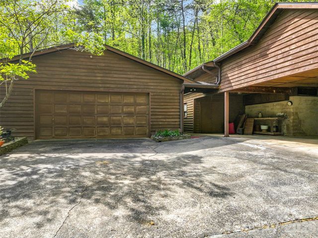 120 Carter Cove Road, Asheville, NC 28804