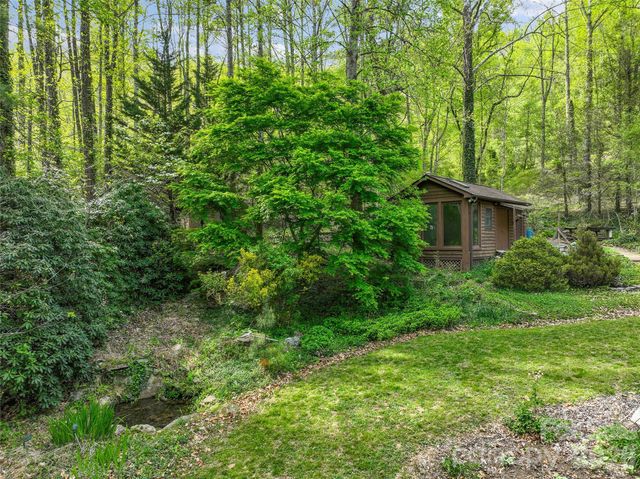 120 Carter Cove Road, Asheville, NC 28804