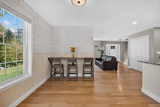 11 Bancroft Circle, Mont Vernon, NH 03057