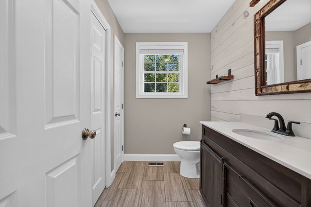 11 Bancroft Circle, Mont Vernon, NH 03057