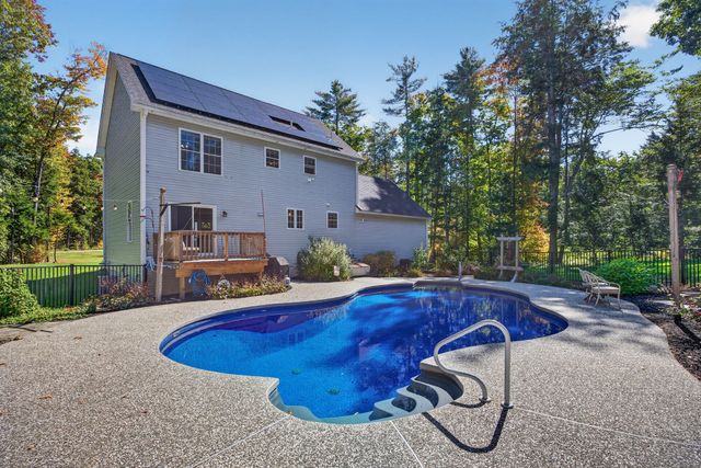 11 Bancroft Circle, Mont Vernon, NH 03057