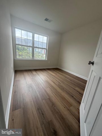 22905 BENSON TER, Sterling, VA 20166