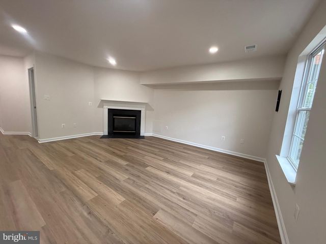 22905 BENSON TER, Sterling, VA 20166