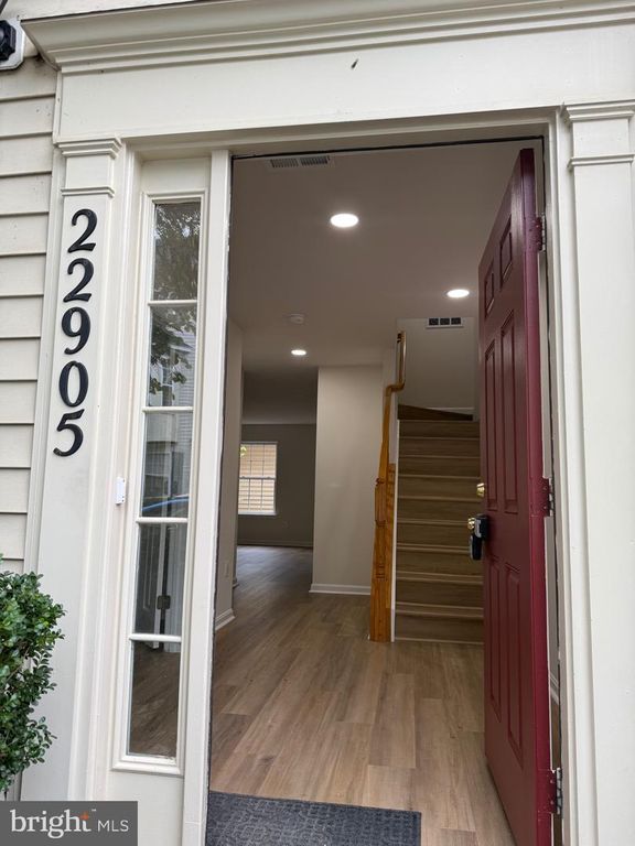 22905 BENSON TER, Sterling, VA 20166