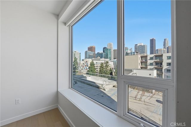 1050 S Grand Avenue 708, Los Angeles, CA 90015