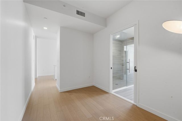 1050 S Grand Avenue 708, Los Angeles, CA 90015