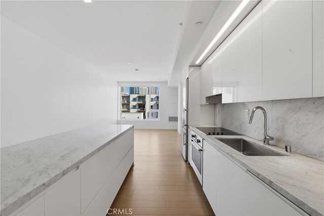 1050 S Grand Avenue 708, Los Angeles, CA 90015