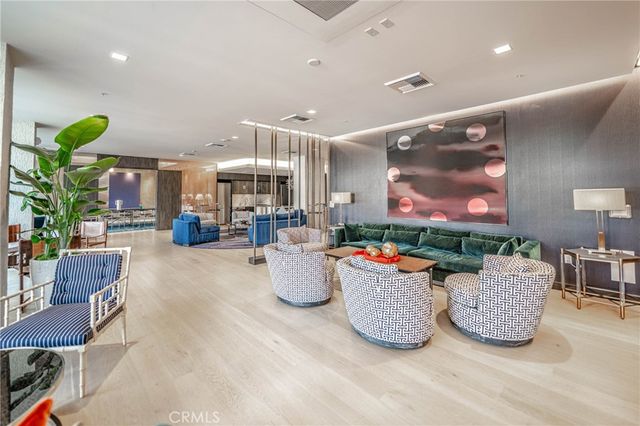 1050 S Grand Avenue 708, Los Angeles, CA 90015