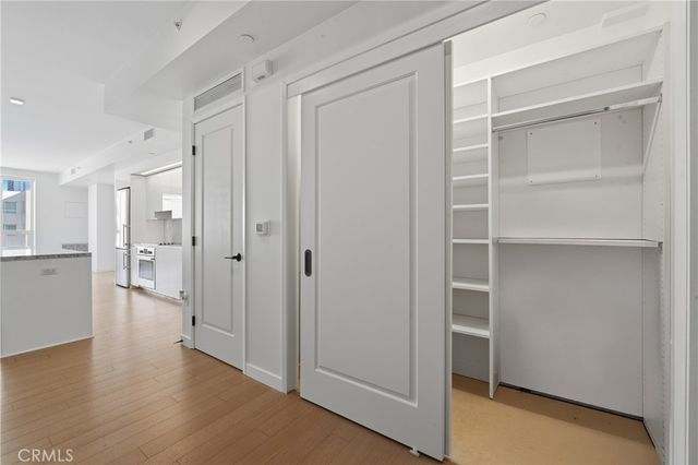 1050 S Grand Avenue 708, Los Angeles, CA 90015