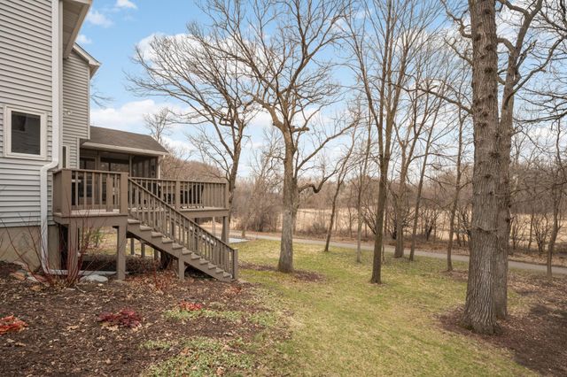 8595 Drake Court, Chanhassen, MN 55317