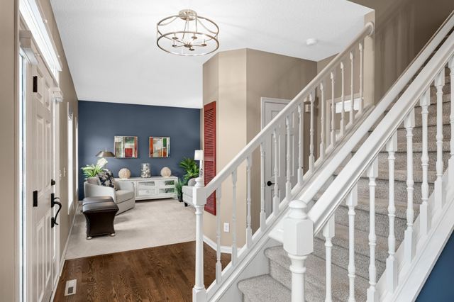 8595 Drake Court, Chanhassen, MN 55317