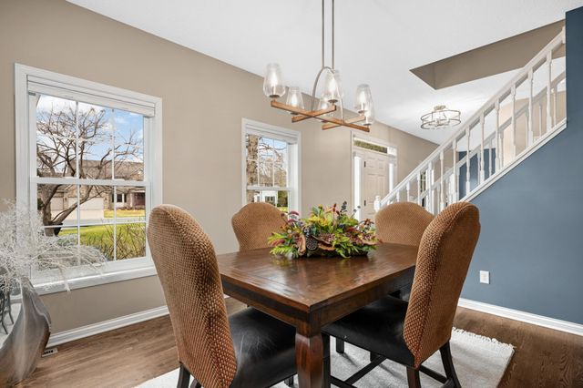 8595 Drake Court, Chanhassen, MN 55317