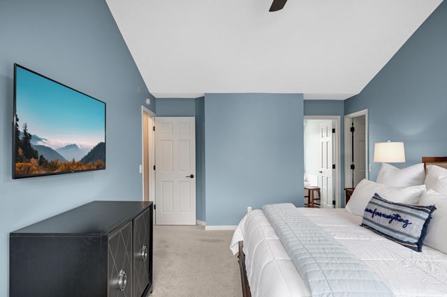8595 Drake Court, Chanhassen, MN 55317