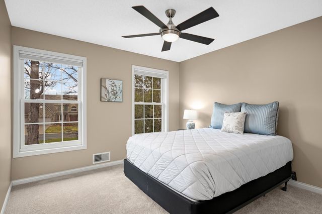 8595 Drake Court, Chanhassen, MN 55317