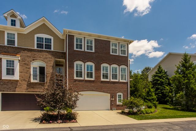 121 Wakefield Way, Zionsville, IN 46077