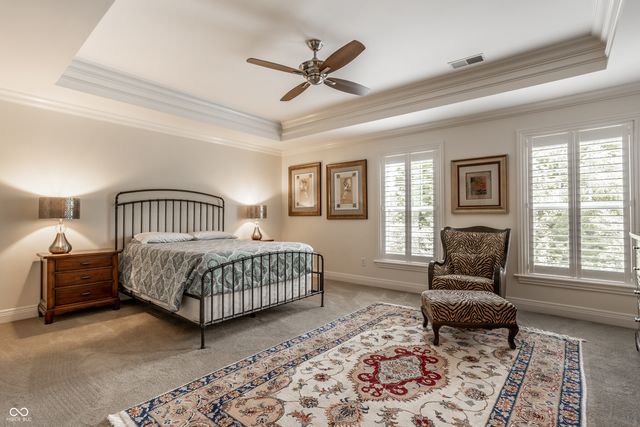 121 Wakefield Way, Zionsville, IN 46077