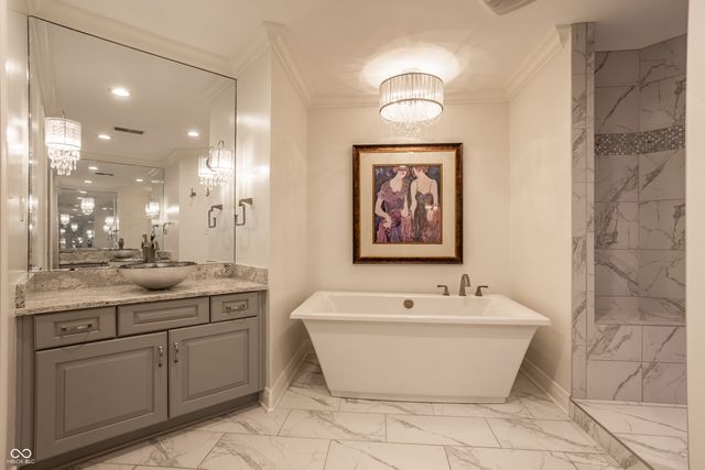 121 Wakefield Way, Zionsville, IN 46077