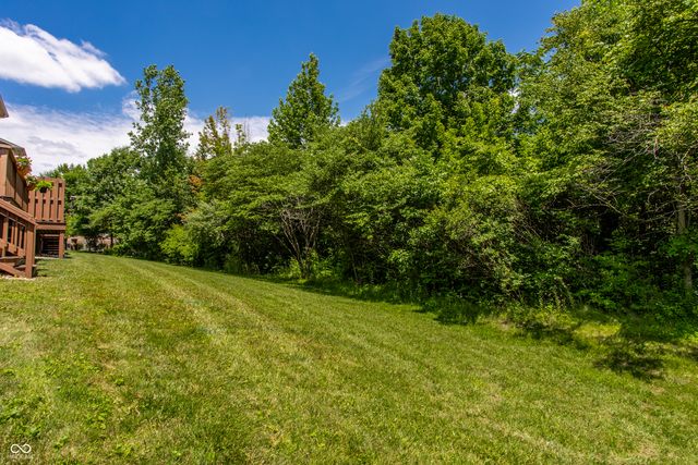 121 Wakefield Way, Zionsville, IN 46077