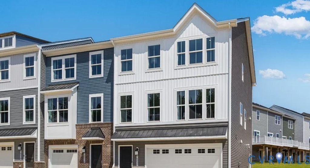 8716 Whitman Dr, Chesterfield, VA 23832