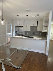 2775 SW 1st St 1, Miami, FL 33135