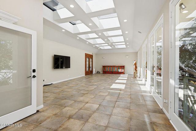 1719 Schoolhouse Circle, Westlake Village, CA 91362