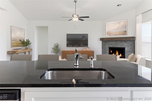 8505 E Ft Worth Street, Broken Arrow, OK 74014