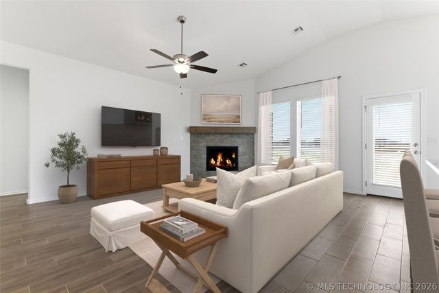 8505 E Ft Worth Street, Broken Arrow, OK 74014
