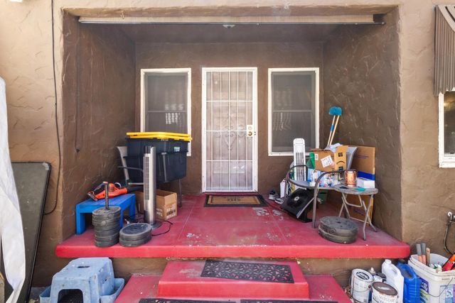 1872 W Willow St, Stockton, CA 95203