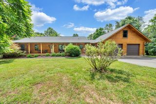 250 Knoll Ridge LN, Rocky Mount, VA 24151