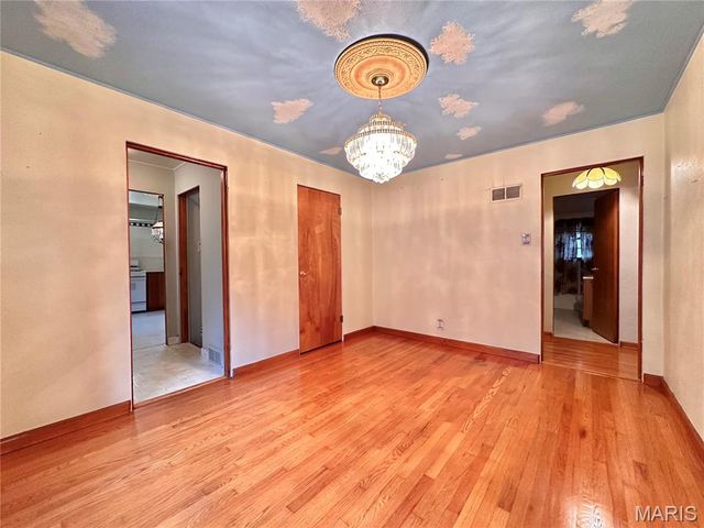 2 Bluff Drive, Belleville, IL 62223