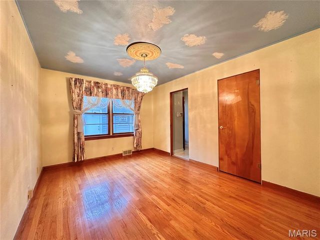 2 Bluff Drive, Belleville, IL 62223