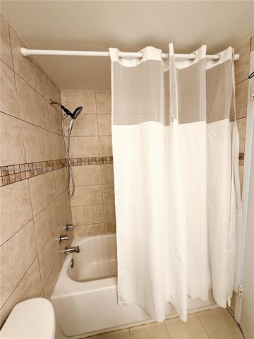 3725 S Ocean Dr 521, Hollywood, FL 33019