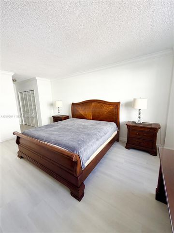 3725 S Ocean Dr 521, Hollywood, FL 33019